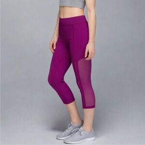 Lululemon‎ Hot To Street Crop Leggings Mesh Regal Plum Women’s Size 6